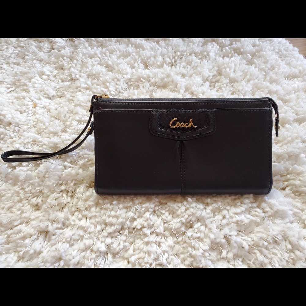 Coach Wallet/wristlet